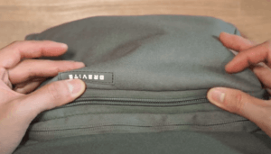 front zipper on jumper bag